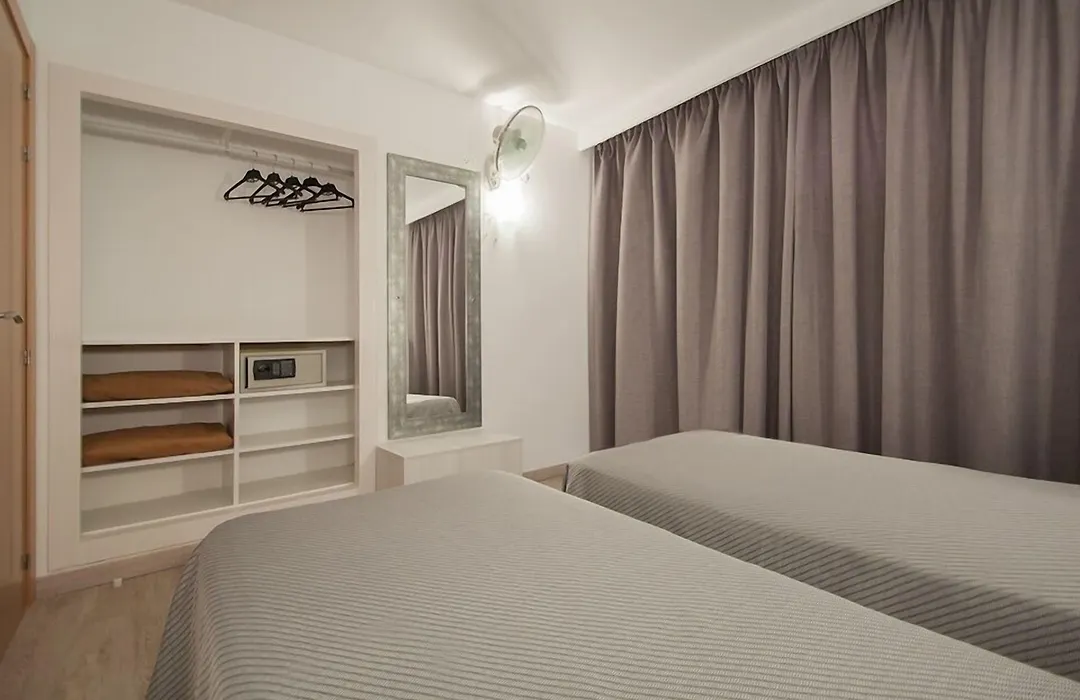 Apartamentos Sol Y Vera-1